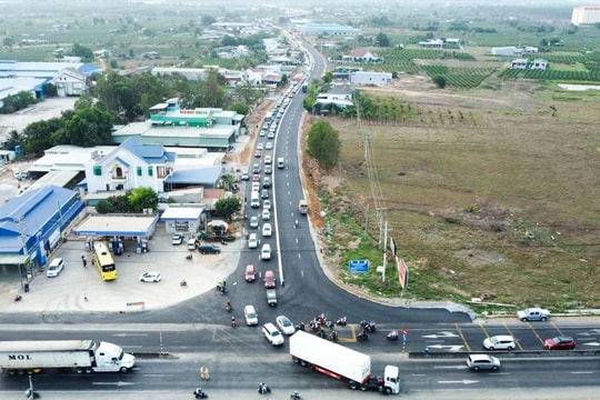 Bình Thuận xây cầu vượt Quốc lộ 1 nối cao tốc Phan Thiết - Dầu Giây để xóa điểm "xung đột" giao thông 