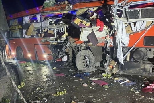 Thủ tướng Phạm Minh Chính chỉ đạo khắc phục hậu quả vụ tai nạn giao thông đặc biệt nghiêm trọng tại Sơn La