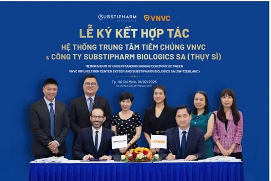 VNVC ký ghi nhớ hợp tác, sớm đưa vaccine tay chân miệng về Việt Nam