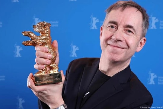 Lễ trao giải Liên hoan phim Berlin lần thứ 75: Lần đầu tiên điện ảnh NaUy giành giải Gấu vàng