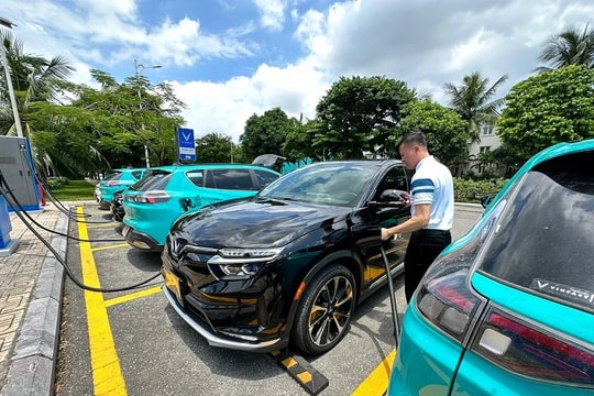 Miễn 100% phí trước bạ với ô tô điện để thúc đẩy chuyển đổi xanh