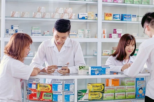Bộ Y tế yêu cầu tăng cường đào tạo dược sĩ làm công tác dược lâm sàng