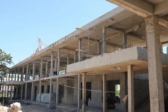 Lào Cai: Công ty xây dựng 19-8 cùng liên danh trúng hàng loạt gói thầu chỉ tiết kiệm cho ngân sách dưới 1% 