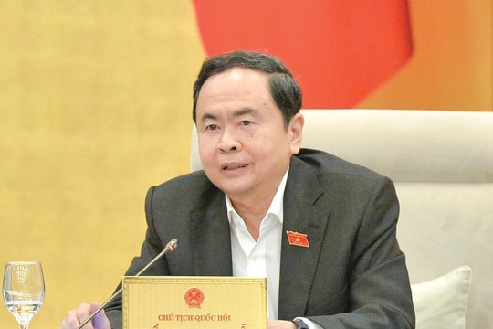 Chủ tịch Quốc hội Trần Thanh Mẫn ký ban hành 3 Nghị quyết của Quốc hội