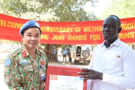 Lực lượng gìn giữ hòa bình Việt Nam tổ chức hoạt động dân vận tại châu Phi