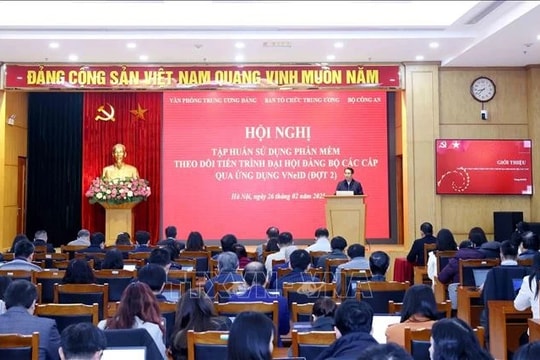 Tập huấn sử dụng phần mềm Theo dõi tiến trình đại hội đảng bộ các cấp