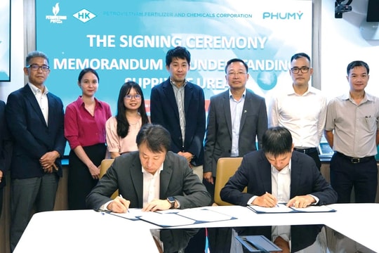 PVFCCo và Hanwa ký kết Biên bản Ghi nhớ 