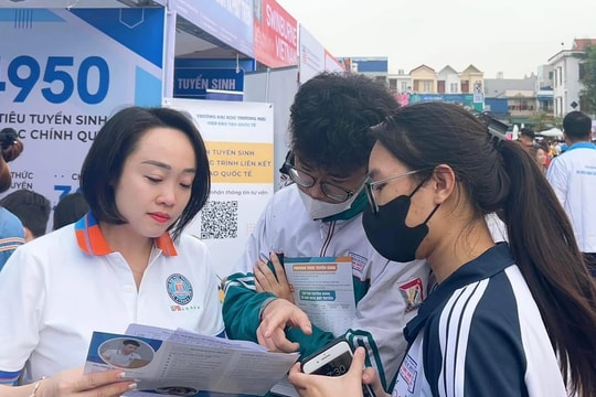 Trường ĐH Thương mại dừng tuyển sinh các chương trình định hướng nghề nghiệp, tăng chương trình IPOP