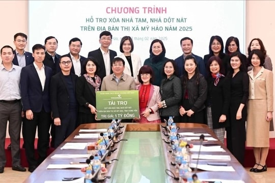 Vietcombank tài trợ 1 tỷ đồng cho Quỹ xóa nhà tạm, nhà dột nát tỉnh Hưng Yên