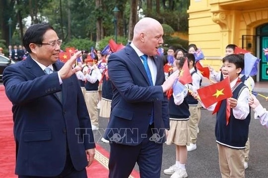 Thủ tướng New Zealand kết thúc tốt đẹp chuyến thăm chính thức Việt Nam