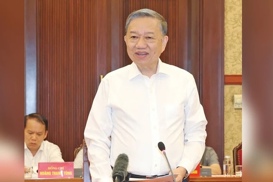 Miễn học phí cho học sinh phổ thông công lập