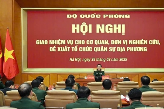 Xây dựng phương án tổ chức quân sự địa phương