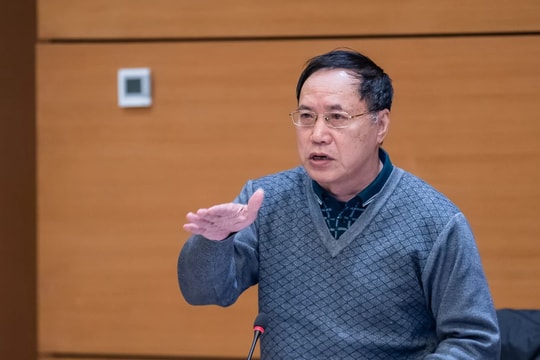 Việc nâng cao vai trò giám sát của Quốc hội, HĐND là hoàn toàn phù hợp