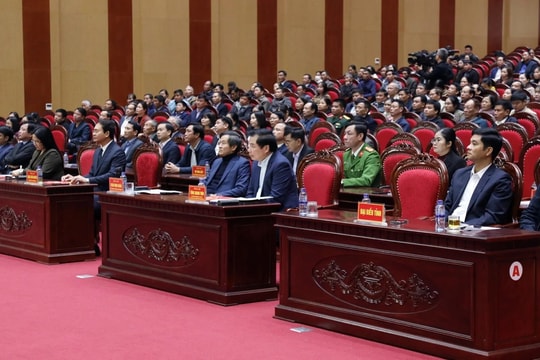 Trường hợp cần thiết, UBTVQH đề nghị Quốc hội ban hành nghị quyết về giải quyết, trả lời kiến nghị của cử tri