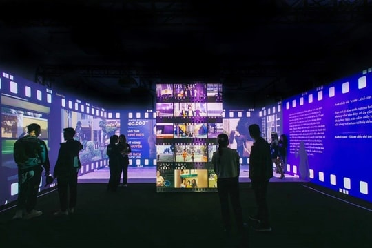 Nghệ thuật kết hợp công nghệ - Không gian sáng tạo đa chiều