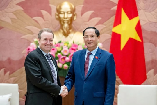 Phó Chủ tịch Quốc hội, Thượng tướng Trần Quang Phương tiếp Đoàn Ủy ban Chính sách Đối ngoại, Quốc hội Đan Mạch