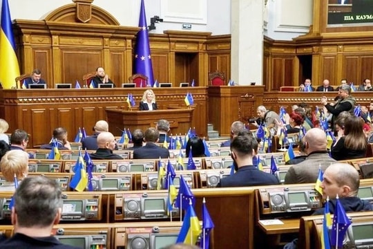 Quốc hội Ukraine công khai ủng hộ Tổng thống Mỹ trong giải quyết xung đột