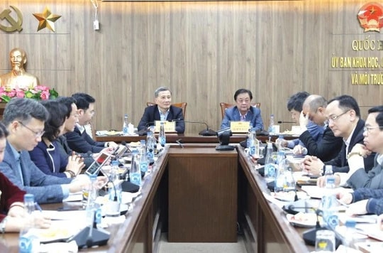 Phó Chủ tịch Quốc hội Lê Minh Hoan làm việc với Ủy ban Khoa học, Công nghệ và Môi trường