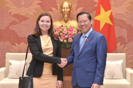 Chủ nhiệm Ủy ban Kinh tế và Tài chính Phan Văn Mãi tiếp Chủ nhiệm Ủy ban Kinh tế và Thương mại, Quốc hội Đan Mạch