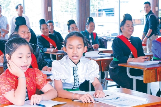 Kim chỉ nam hiện thực hóa học tập suốt đời tại Việt Nam