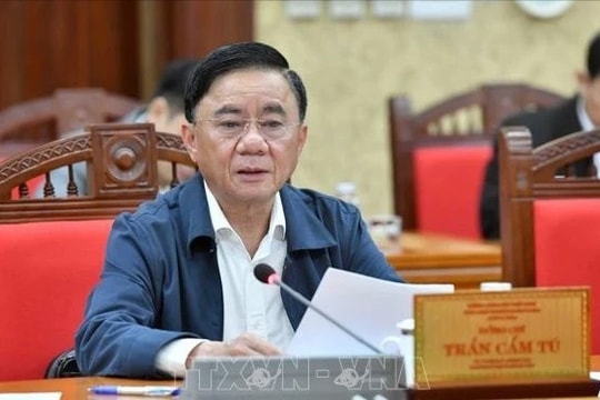 Thường trực Ban Bí thư Trần Cẩm Tú chủ trì giao ban với các ban đảng, 4 văn phòng, các đảng uỷ, cơ quan, đoàn thể Trung ương