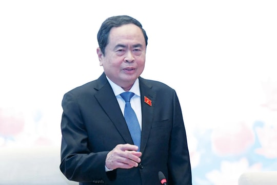  Chủ tịch Quốc hội Trần Thanh Mẫn: Các nữ đại biểu Quốc hội tiếp tục phát huy trí tuệ, trách nhiệm, bản lĩnh, góp phần nâng cao chất lượng, hiệu quả hoạt động của Quốc hội