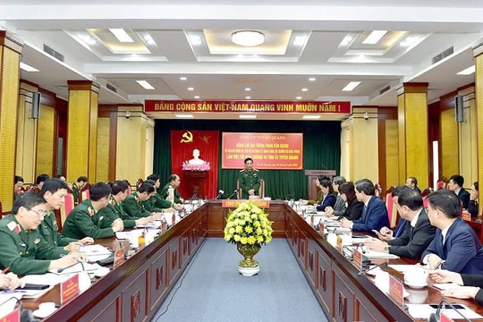 Bộ trưởng Bộ Quốc phòng Phan Văn Giang thăm, làm việc tại Tuyên Quang