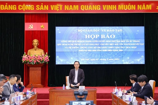 Khuyến khích mở thêm nhiều trường đại học mới 
