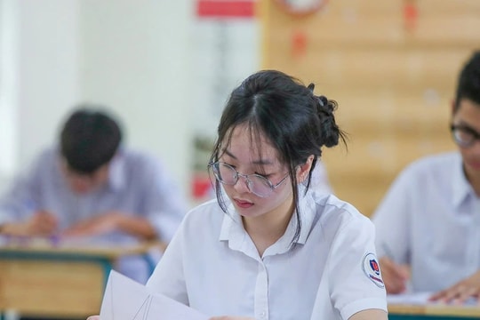 Học sinh thi lớp 10 Hà Nội chỉ được đăng ký 2 trường THPT chuyên
