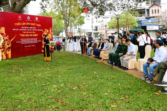 Triển lãm ảnh nghệ thuật mở đầu chuỗi sự kiện Lễ hội Cà phê Buôn Ma Thuột lần thứ 9