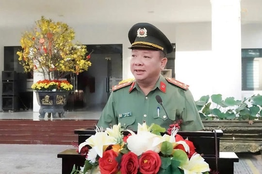 Gương mẫu, đi đầu trong thực hiện tinh gọn bộ máy