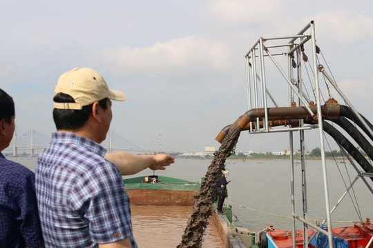 Công ty cổ phần Hoàng Hải được cấp quyền khai thác mỏ cát trên sông Tiền phục vụ Dự án cao tốc Châu Đốc - Cần Thơ - Sóc Trăng