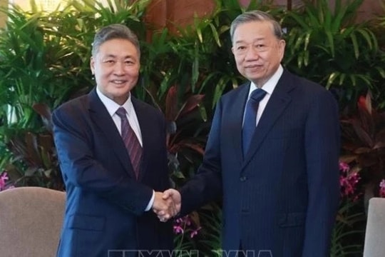 Tổng Bí thư Tô Lâm tiếp các doanh nghiệp tiêu biểu tại Singapore