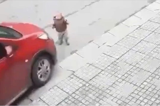 Hà Tĩnh: Ô tô của phụ huynh cán cháu bé tử vong trước cơ sở trông trẻ