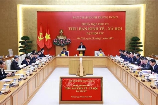 Thủ tướng Phạm Minh Chính chủ trì Phiên họp của Tiểu Ban Kinh tế - Xã hội Đại hội XIV của Đảng