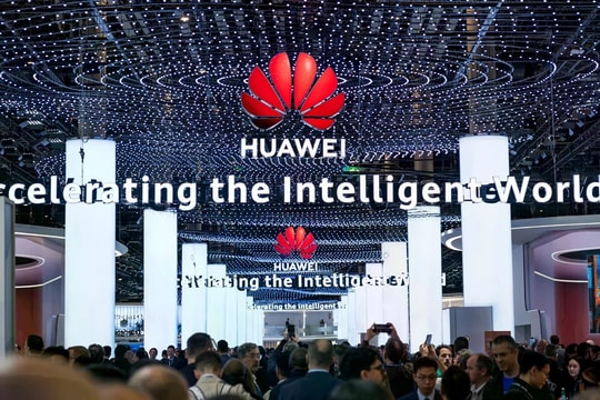 Nghị viện châu Âu lại vướng vào bê bối tham nhũng rúng động liên quan Huawei