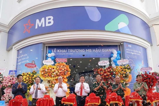 MB khai trương chi nhánh Hậu Giang, thúc đẩy tài chính số tại Đồng bằng sông Cửu Long 