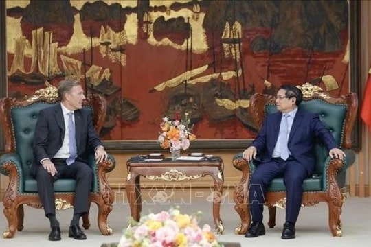 Thủ tướng Phạm Minh Chính tiếp Phó Chủ tịch điều hành toàn cầu Tập đoàn Airbus Wouter Van Wersch