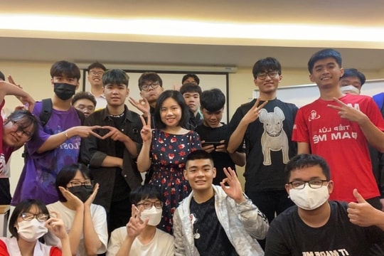 Nữ giảng viên đạt IELTS 9.0 “bật mí” bí quyết giành điểm tuyệt đối