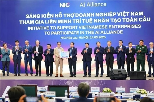 Thủ tướng Phạm Minh Chính dự Diễn đàn chính sách "Việt Nam chủ động phát triển ngành Công nghiệp bán dẫn và Trí tuệ nhân tạo trong kỷ nguyên mới"