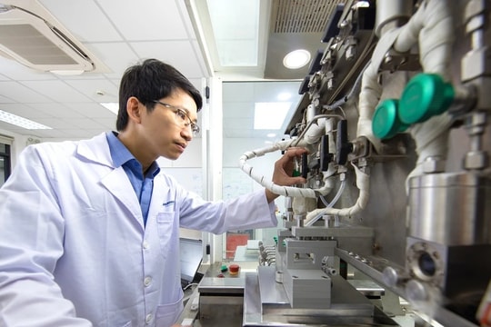 Thu hút nhân lực chất lượng cao để thúc đẩy phát triển khoa học, công nghệ