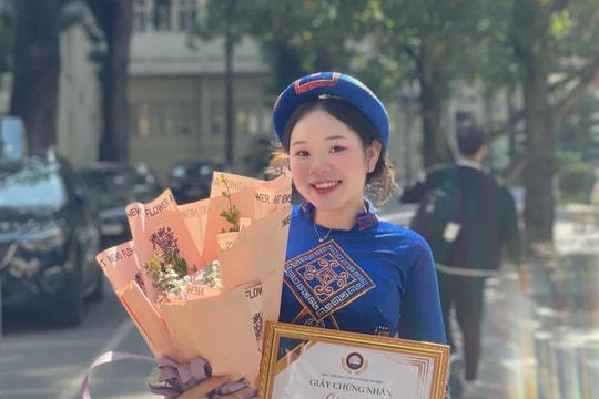 Nữ sinh Học viện Báo chí và Tuyên truyền đam mê gìn giữ và lan tỏa nghệ thuật hát Then