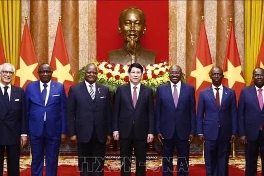 Chủ tịch nước Lương Cường tiếp Đại sứ các nước trình Quốc thư