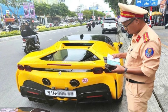 Xử phạt 167 triệu đồng, tạm giữ 11 giấy phép lái xe đối với dàn “siêu xe” vượt đèn đỏ