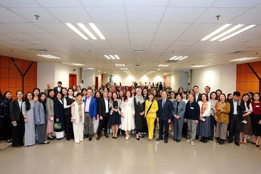 “Từ khoảnh khắc xuất thần của cá nhân tới sự chuyển mình của tổ chức”