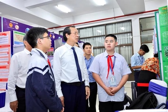 Khai mạc Cuộc thi nghiên cứu Khoa học, kỹ thuật cấp quốc gia học sinh THCS và THPT năm 2025