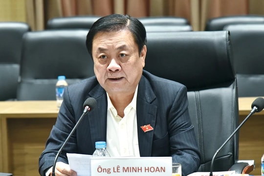 Phó Chủ tịch Quốc hội Lê Minh Hoan dự tọa đàm về triển khai thực hiện Nghị quyết số 57-NQ/TW