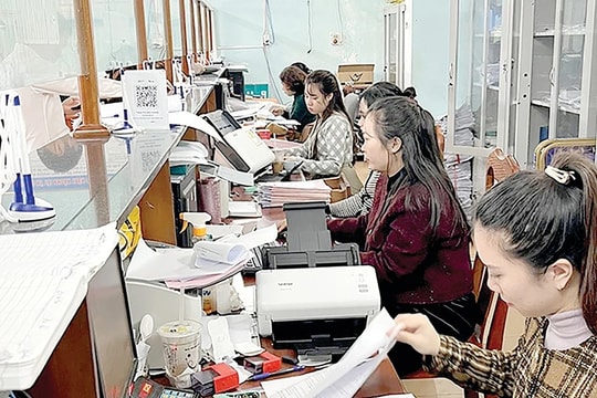 Tỉnh lỵ xứng tầm, chính quyền vững mạnh