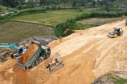 Hà Giang: Công ty TNHH MTV xây dựng Nam Hải liên tiếp trúng nhiều gói thầu "sát giá", tỷ lệ tiết kiệm ngân sách dưới 1% 