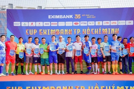 Giải bóng đá Cup Eximbank TP. Hồ Chí Minh lần thứ 3: Rực cháy đam mê - kết nối vững bền 